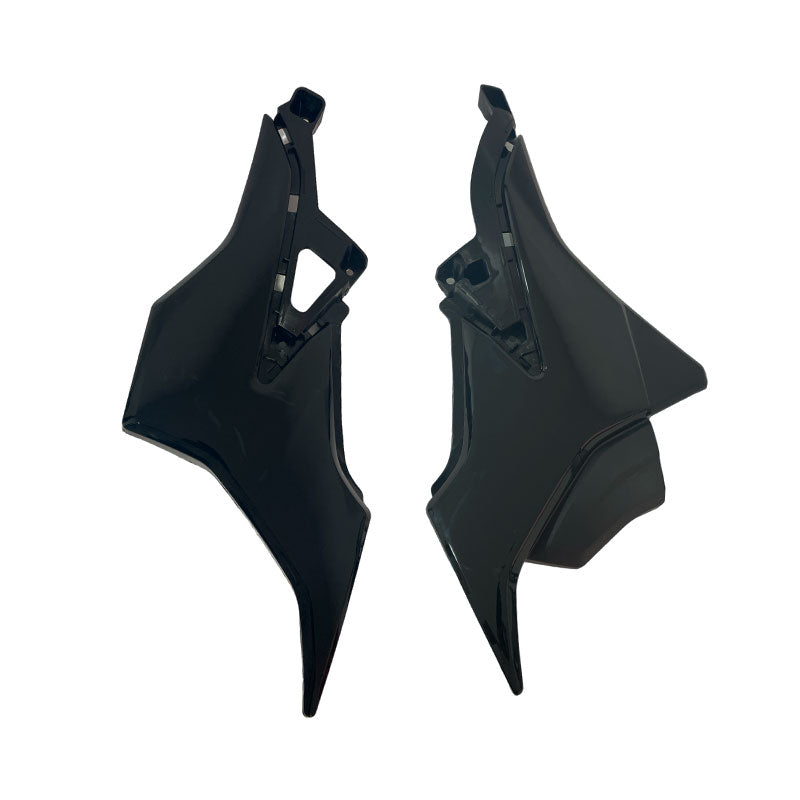 TAPA LATERAL TANQUE DR 150 NEGRO KANUNI